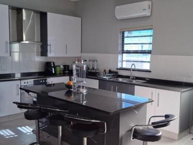 3 Bedroom House in Admirals Park