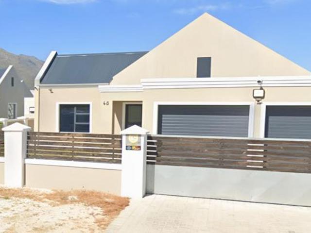 3 Bedroom House in Admirals Park