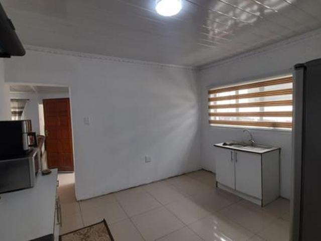3 Bedroom House in Aerorand