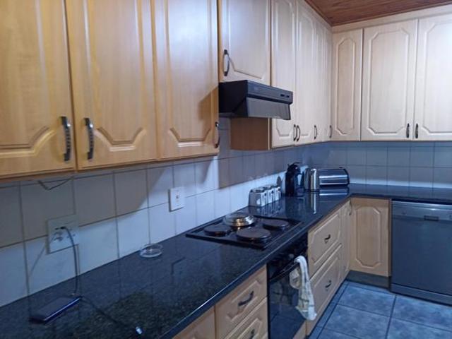 3 Bedroom House in Aerorand