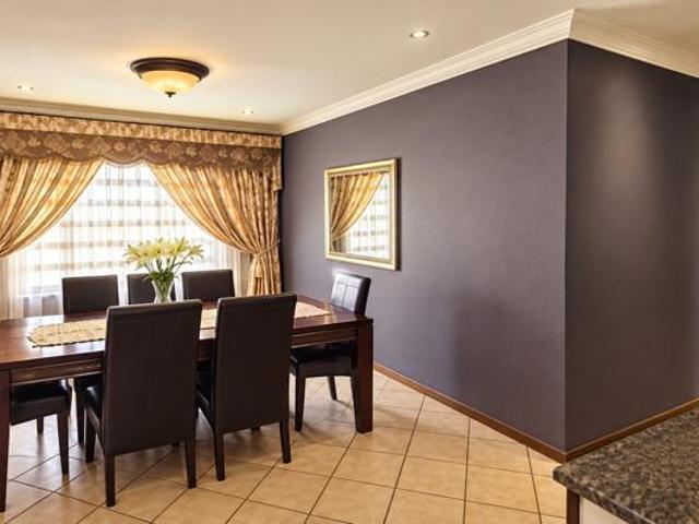3 Bedroom House in Aerorand