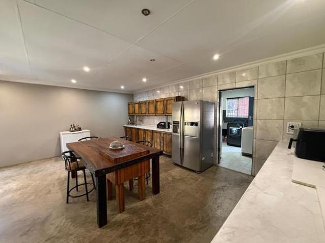 3 Bedroom House in Aerorand