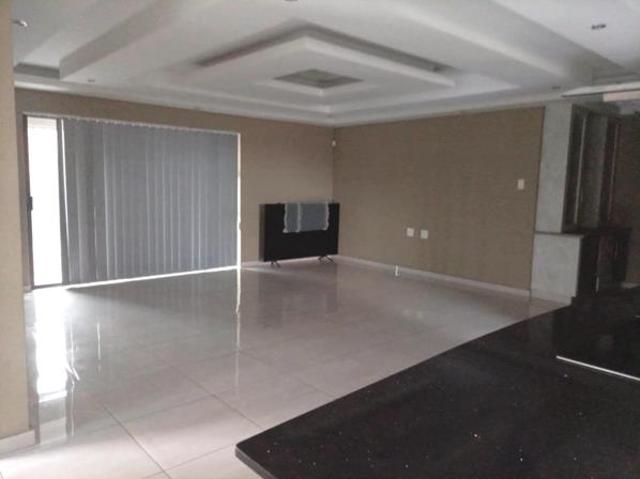 3 Bedroom House in Aerorand