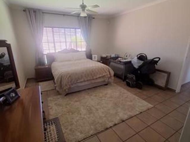 3 Bedroom House in Aerorand
