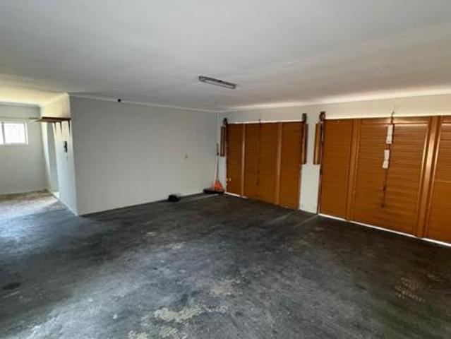 3 Bedroom House in Alphen Park