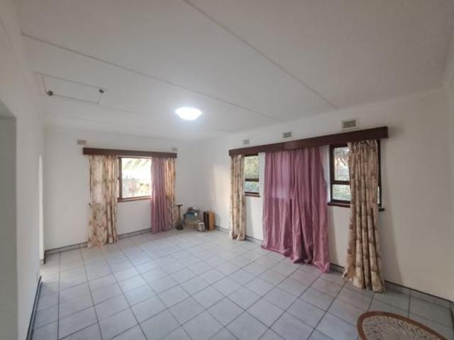 3 Bedroom House in Arboretum
