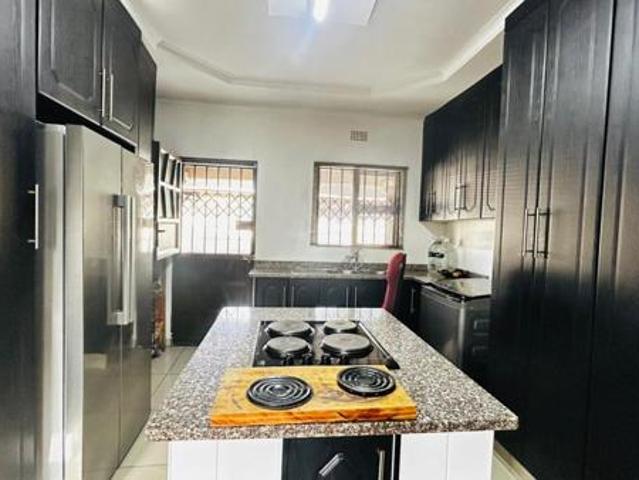 3 Bedroom House in Arboretum