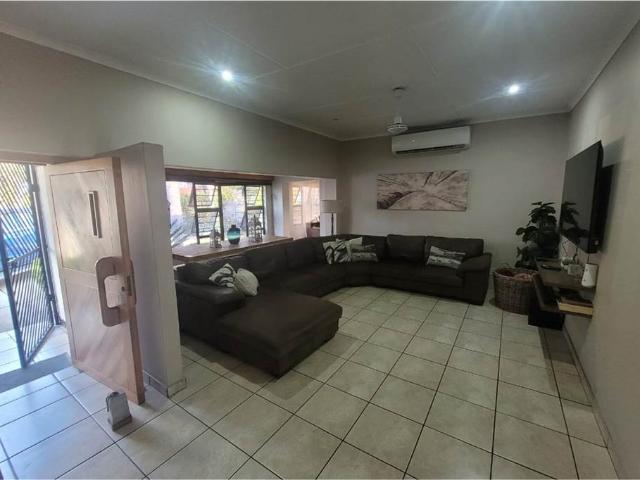 3 Bedroom House in Arboretum