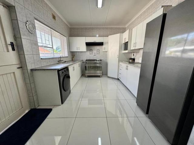 3 Bedroom House in Arboretum