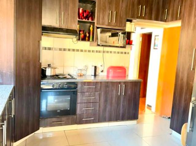 3 Bedroom House in Arboretum
