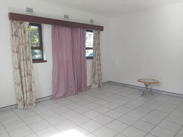 3 Bedroom House in Arboretum