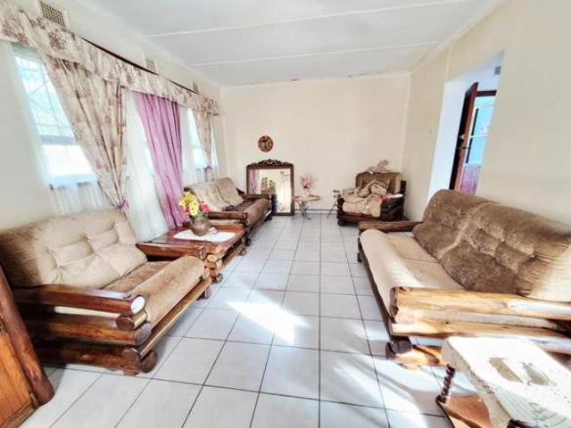 3 Bedroom House in Arboretum