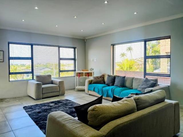 3 Bedroom House in Aston Bay
