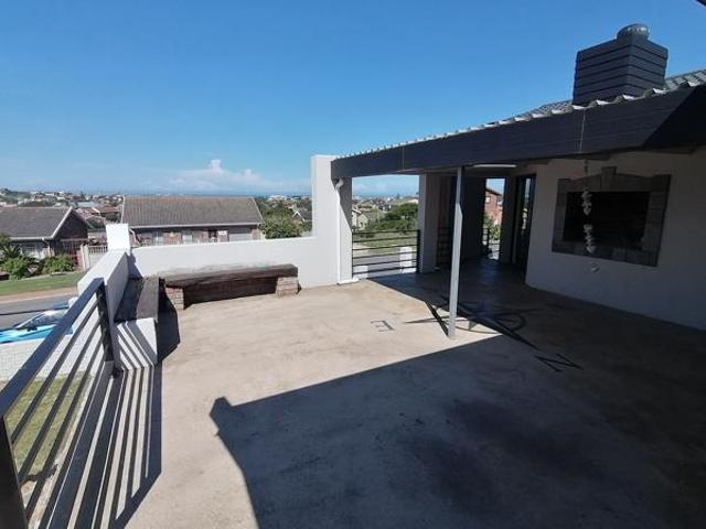 3 Bedroom House in Aston Bay