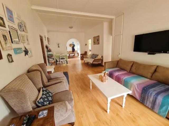 3 Bedroom House in Aston Bay