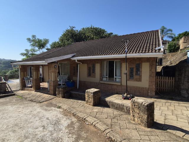 3 Bedroom House in Astra Park