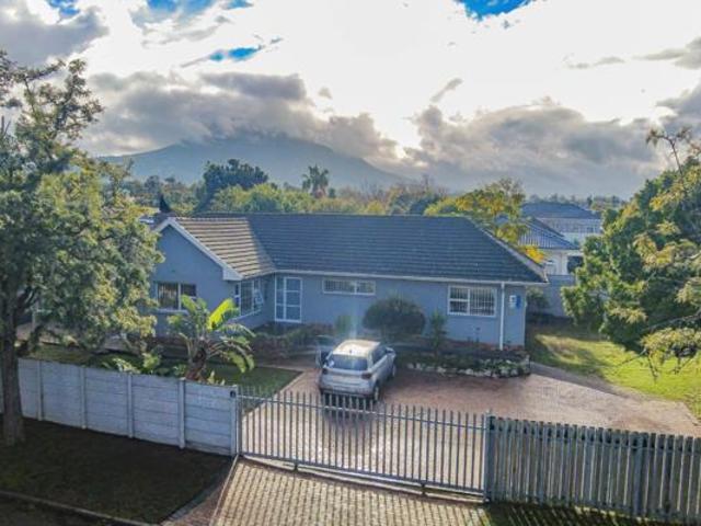 3 Bedroom House in Audas Estate