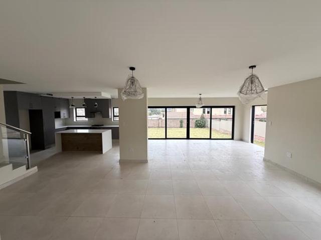 3 Bedroom House in Avianto Estate