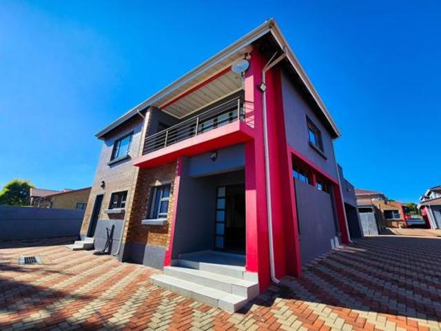 3 Bedroom House in Aviary Hill