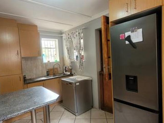 3 Bedroom House in Avondale