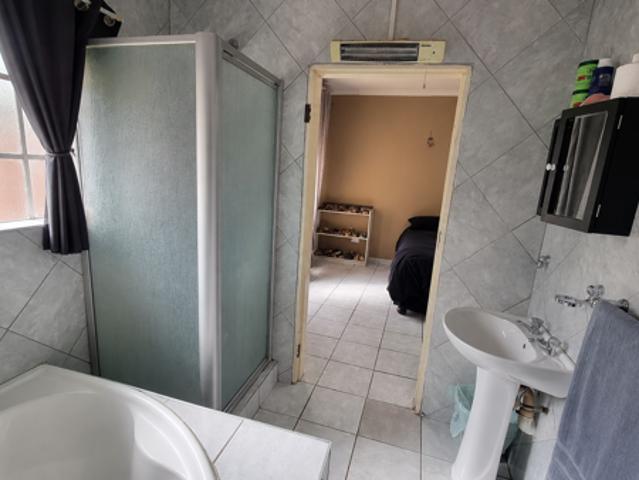 3 Bedroom House in Azalea Park