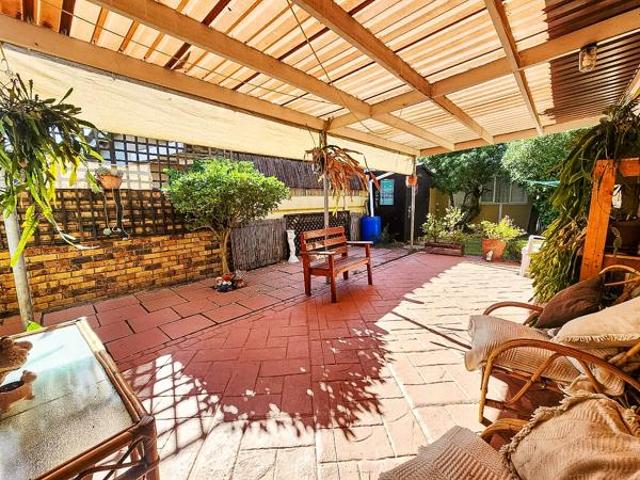 3 Bedroom House in Bothasig