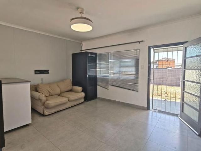 3 Bedroom House in Bothasig