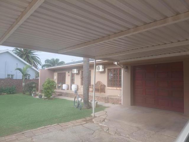 3 Bedroom House in Bothasrus