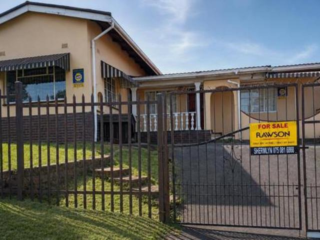 3 Bedroom House in Bombay Heights