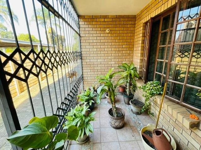 3 Bedroom House in Bombay Heights
