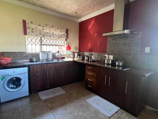 3 Bedroom House in Bonanne