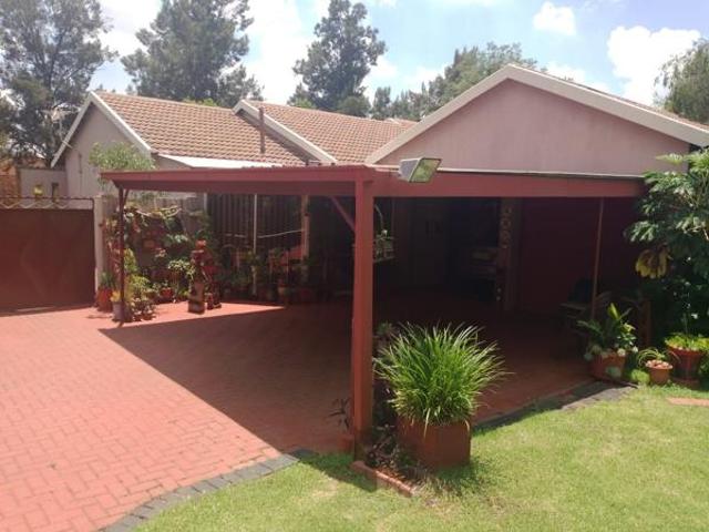 3 Bedroom House in Bonanne