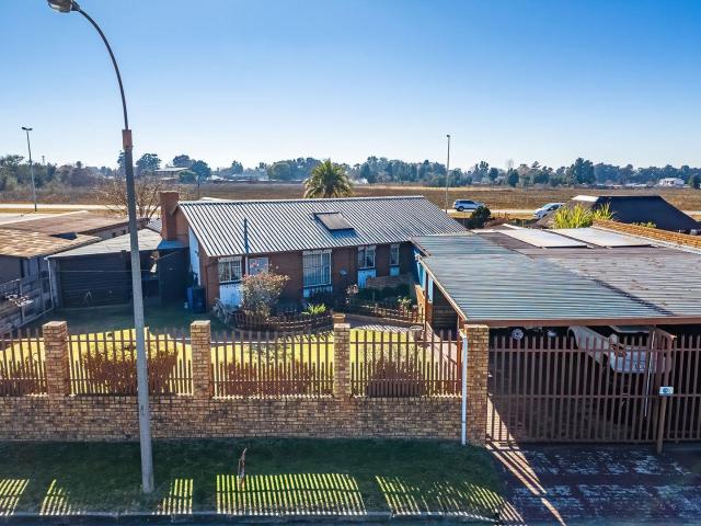 3 Bedroom House in Bonaero Park