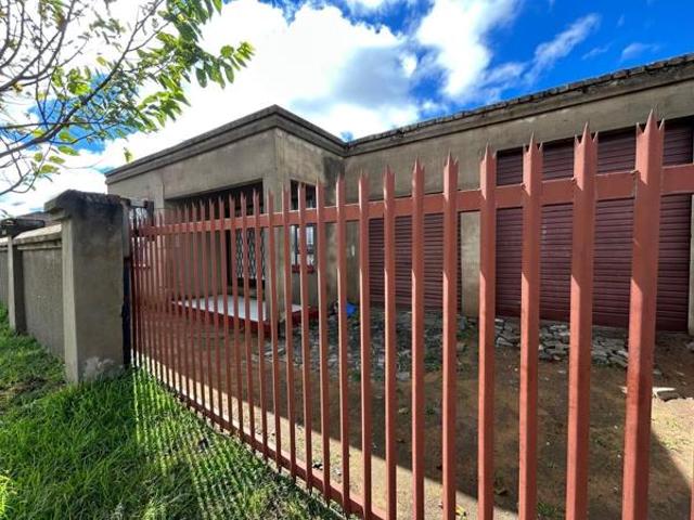 3 Bedroom House in Bophelong