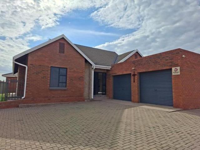 3 Bedroom House in Bayswater