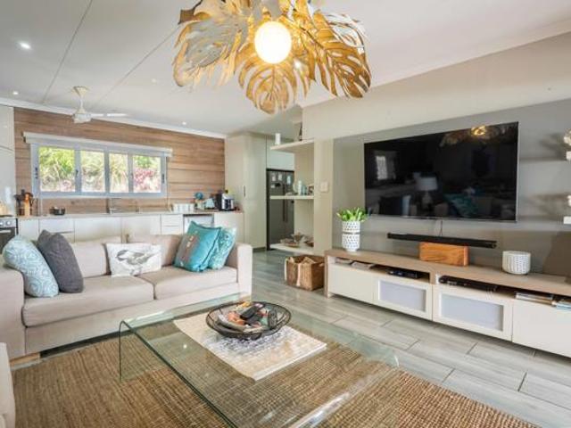 3 Bedroom House in Bazley Beach