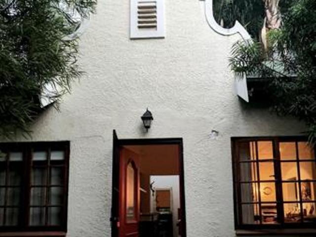 3 Bedroom House in Baileys Muckleneuk