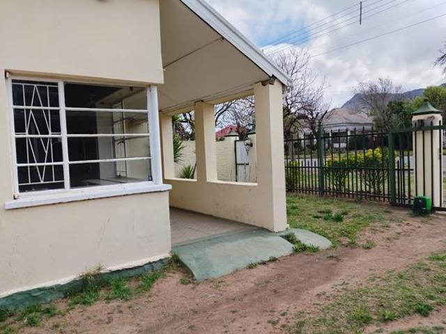 3 Bedroom House in Balmoral