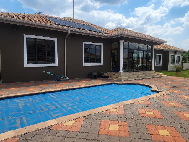 3 Bedroom House in Bankenveld