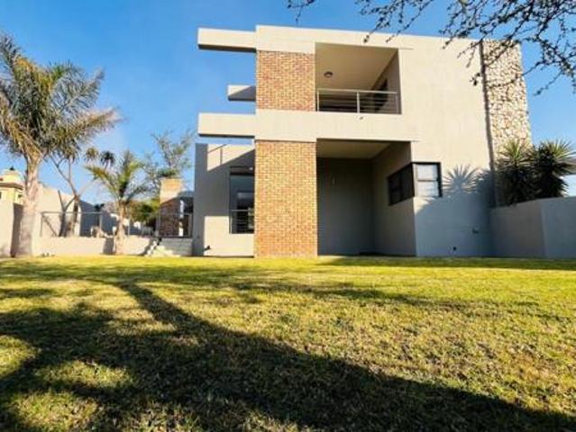 3 Bedroom House in Bankenveld
