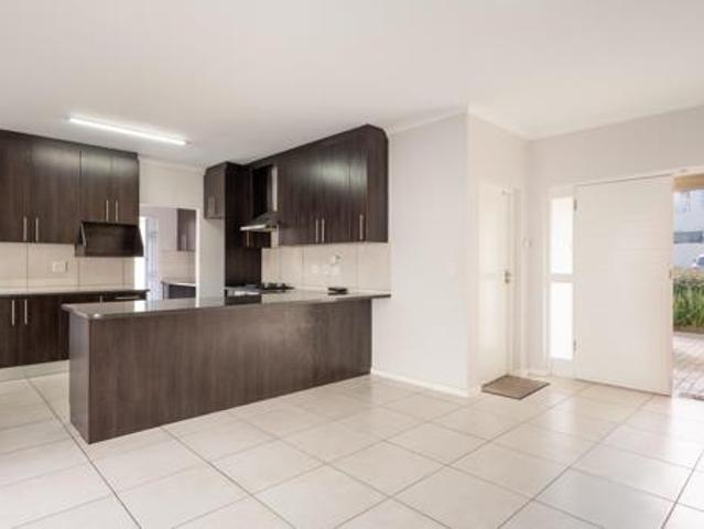 3 Bedroom House in Baronetcy Estate