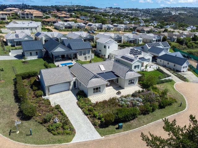 3 Bedroom House in Baron's View