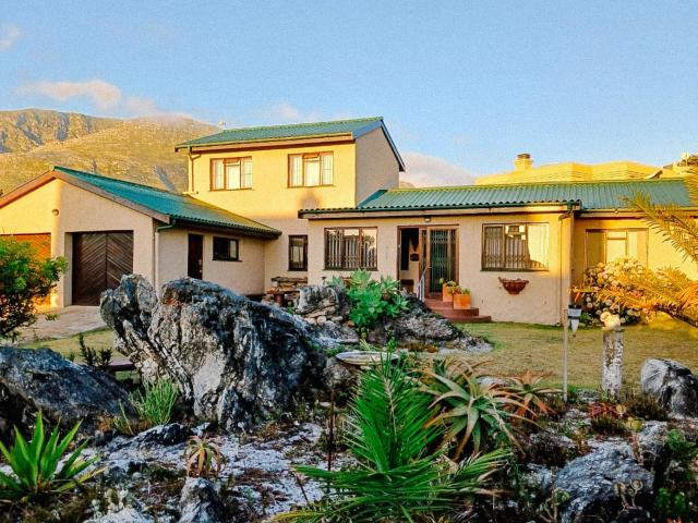 3 Bedroom House in Bettys Bay