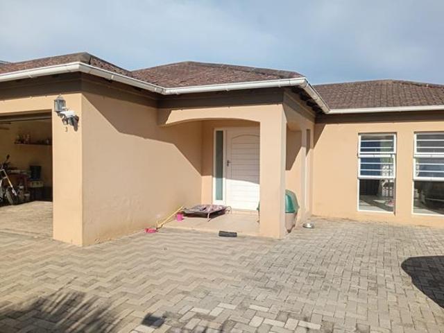 3 Bedroom House in Beacon Bay