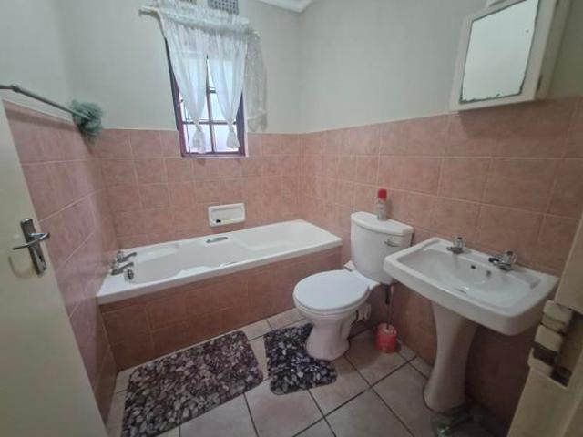 3 Bedroom House in Beacon Bay