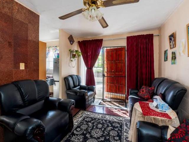 3 Bedroom House in Beacon Valley