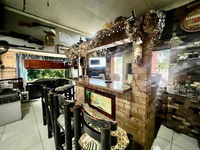 3 Bedroom House in Beaconsfield