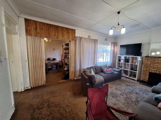 3 Bedroom House in Beaconsfield