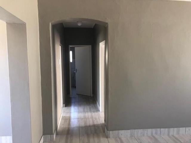 3 Bedroom House in Beaconsfield