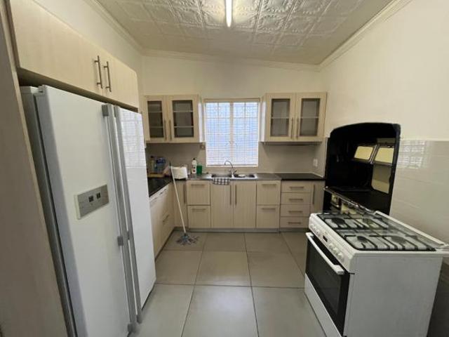 3 Bedroom House in Beaconsfield